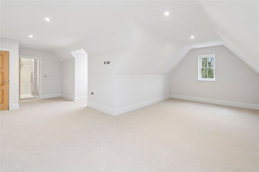 Additional image 23 of 5 bed detached house for saleThe Old Nursery, Hedsor Road, Bourne End, Buckinghamshire SL8