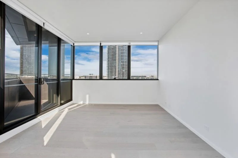 501S/889 Collins Street, Docklands VIC 3008 photo 3