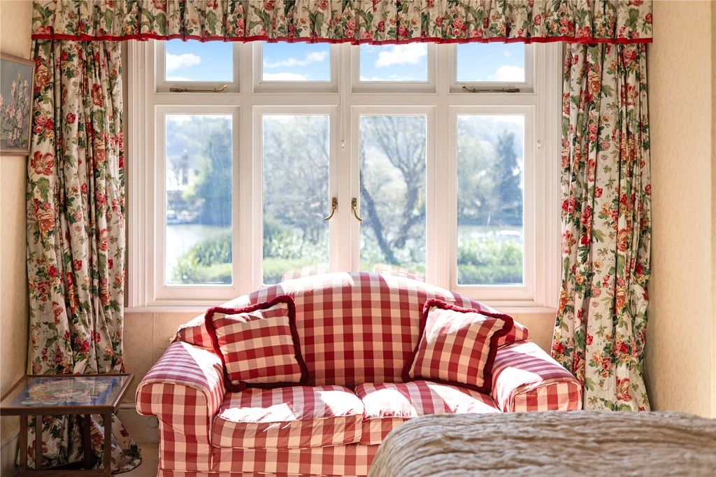 Additional image 15 of 8 bed detached house for saleDonkey Lane, Bourne End, Buckinghamshire SL8