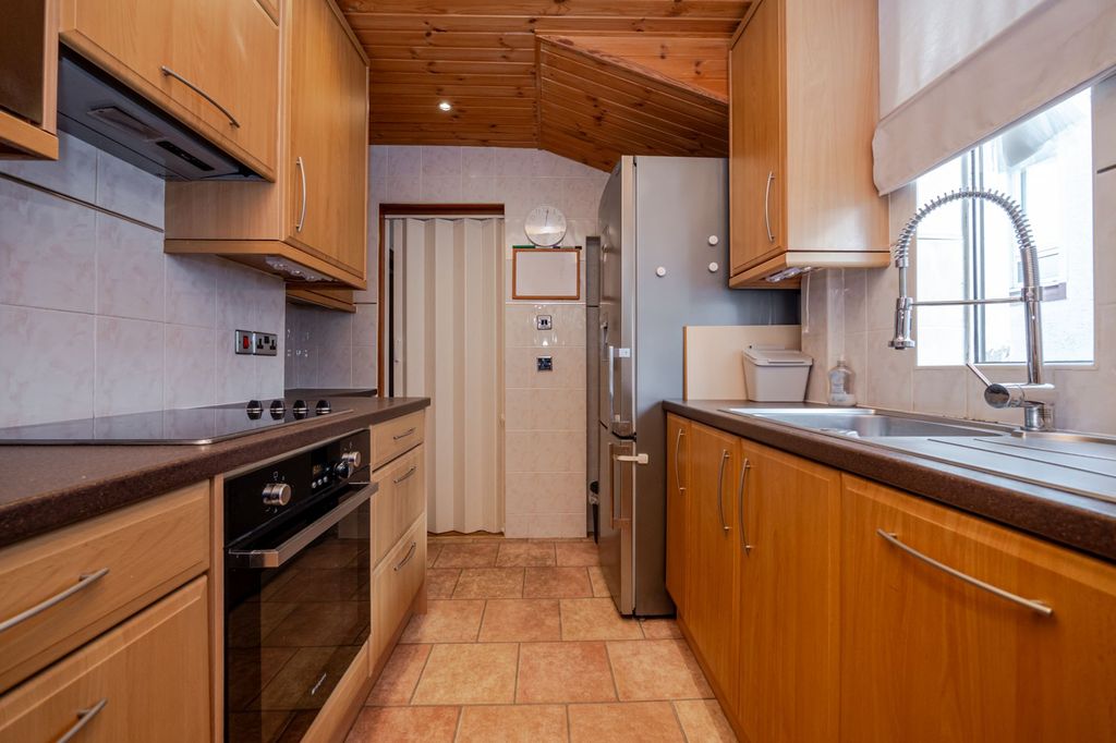 Additional image 7 of 3 bed semi-detached house for saleCanal Avenue, Johnstone PA5