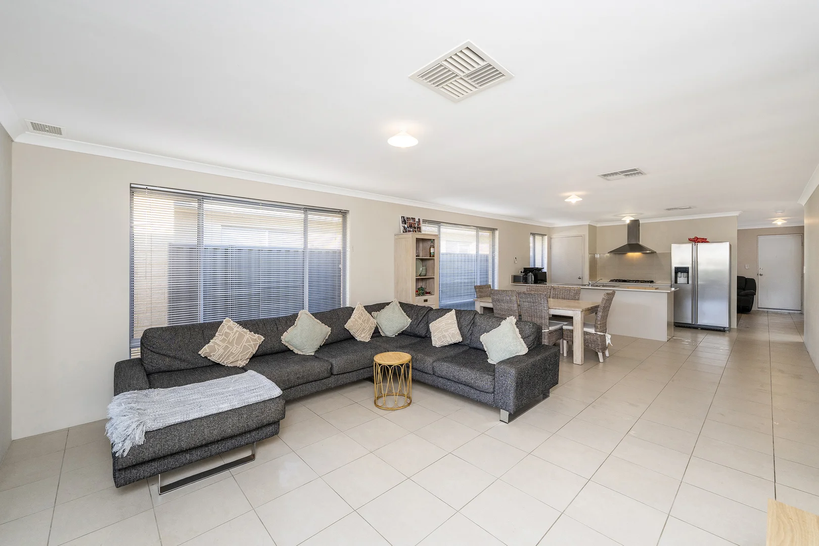 4 Saxon Lane, Baldivis WA 6171 photo 5