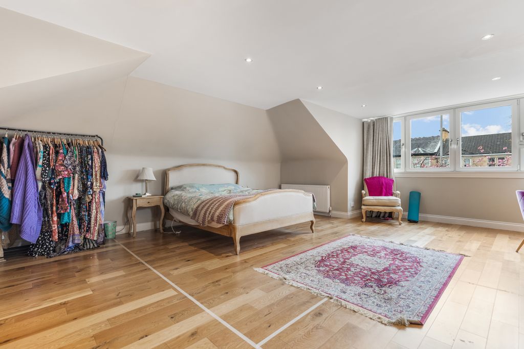 Additional image 17 of 4 bed detached house for saleKilmarnock Road, Glasgow G43