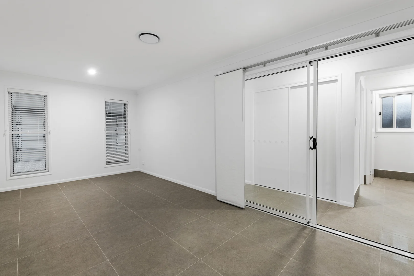 Additional image 16 of Coombabah QLD 4216
