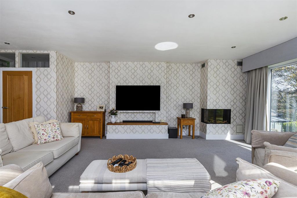Additional image 30 of 4 bed detached house for saleBeaconsfield Road, Clayton, Bradford BD14
