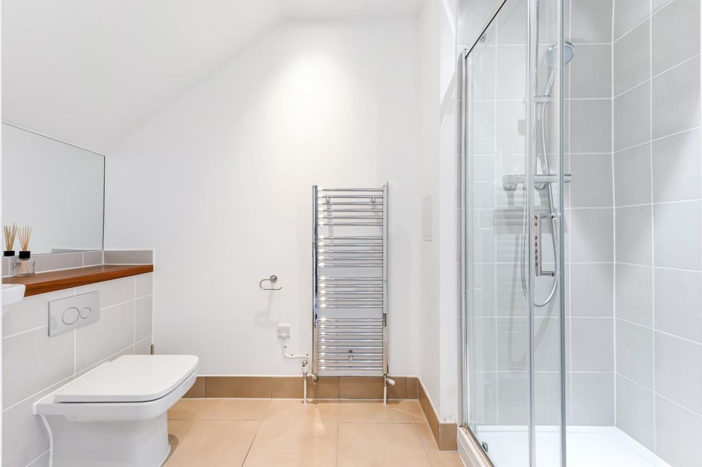 Additional image 8 of 3 bed semi-detached house for saleReynard Way, Brentford TW8