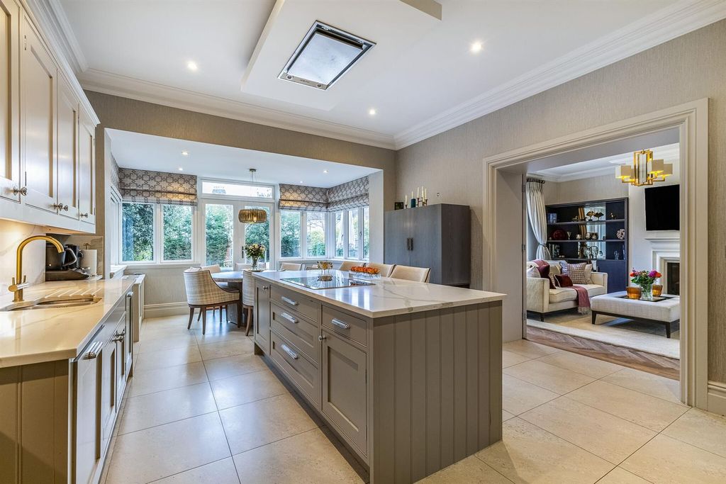 Additional image 10 of 5 bed terraced house for saleDrift Road, Winkfield, Windsor SL4