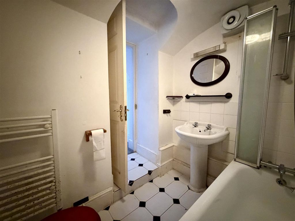 Additional image 9 of 1 bed flat for saleBarkleys Hill, Stapleton, Bristol BS16