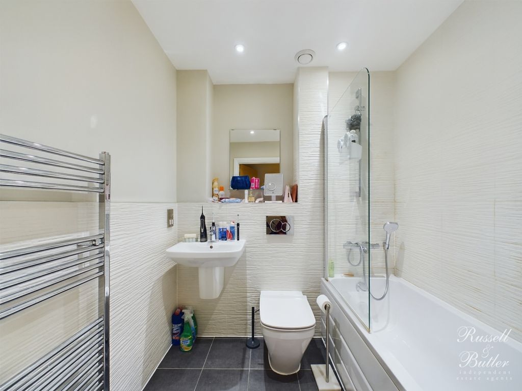 Additional image 13 of 2 bed flat for saleStation Gardens, Buckingham MK18