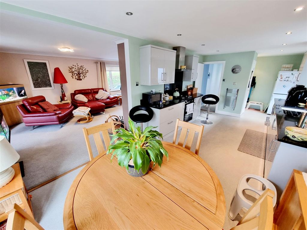Additional image 4 of 3 bed detached bungalow for saleHomefield Park, Bodmin PL31