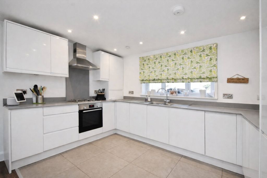 Additional image 3 of 4 bed end terrace house for saleBeach Mews, Broadstairs, Kent CT10
