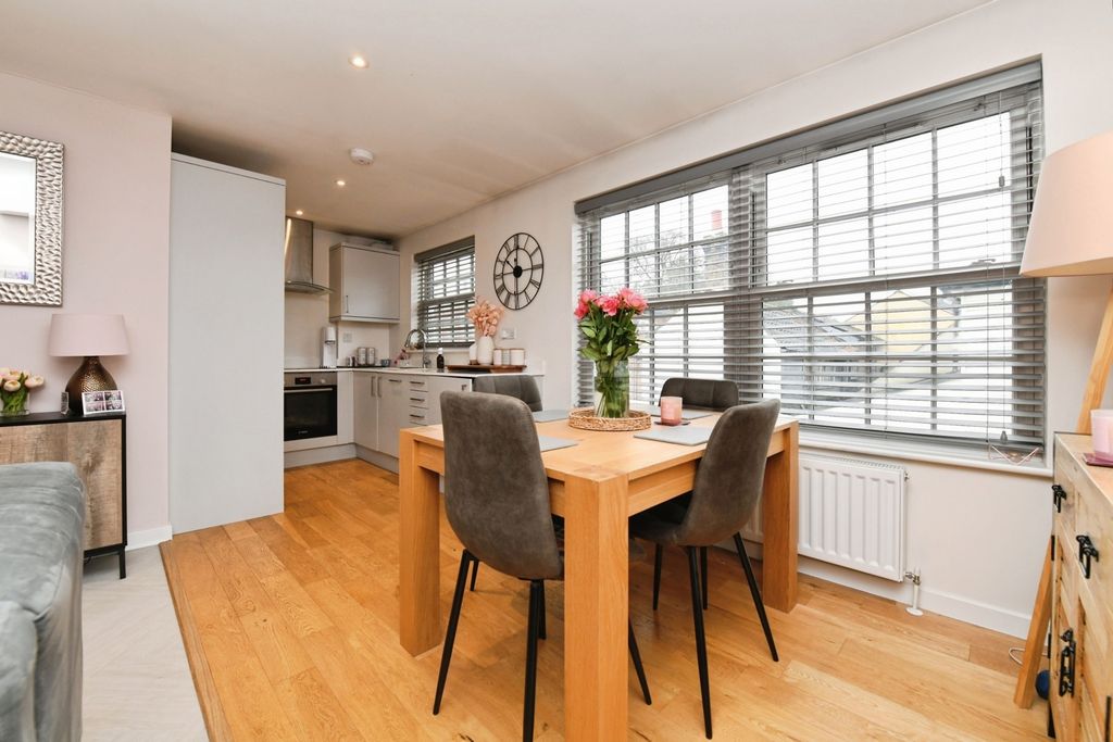 Additional image 8 of 1 bed maisonette for saleCoggeshall Road, Braintree, Essex CM7