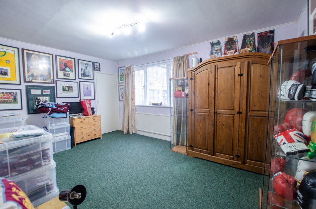 Additional image 14 of 4 bed flat for sale85 Fore Street, Bodmin PL31