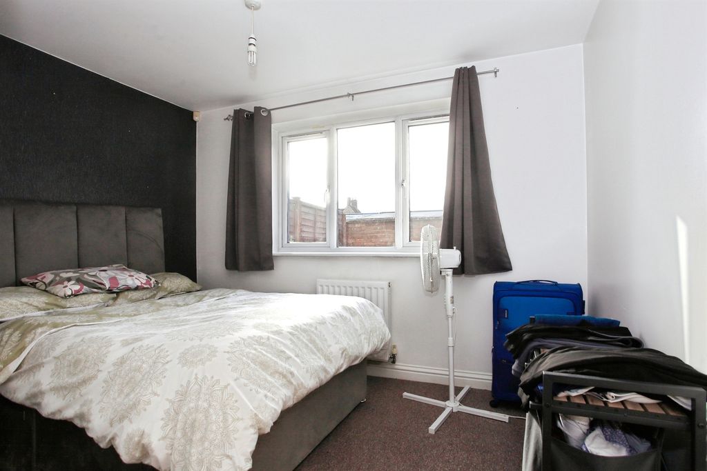 Additional image 6 of 1 bed flat for saleThe Blades, Market Deeping, Peterborough PE6