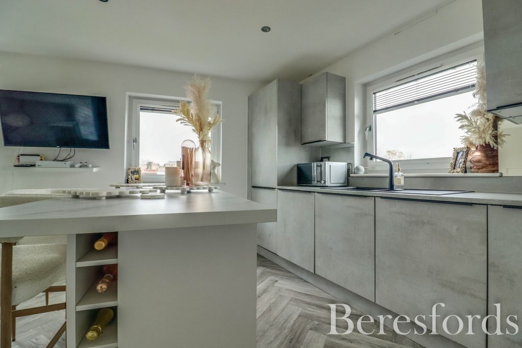 Additional image 17 of 2 bed flat for saleSt. Johns Avenue, Braintree CM7