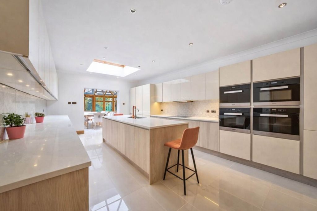 7 bed detached house for saleDeacons Hill Road, Elstree WD6
