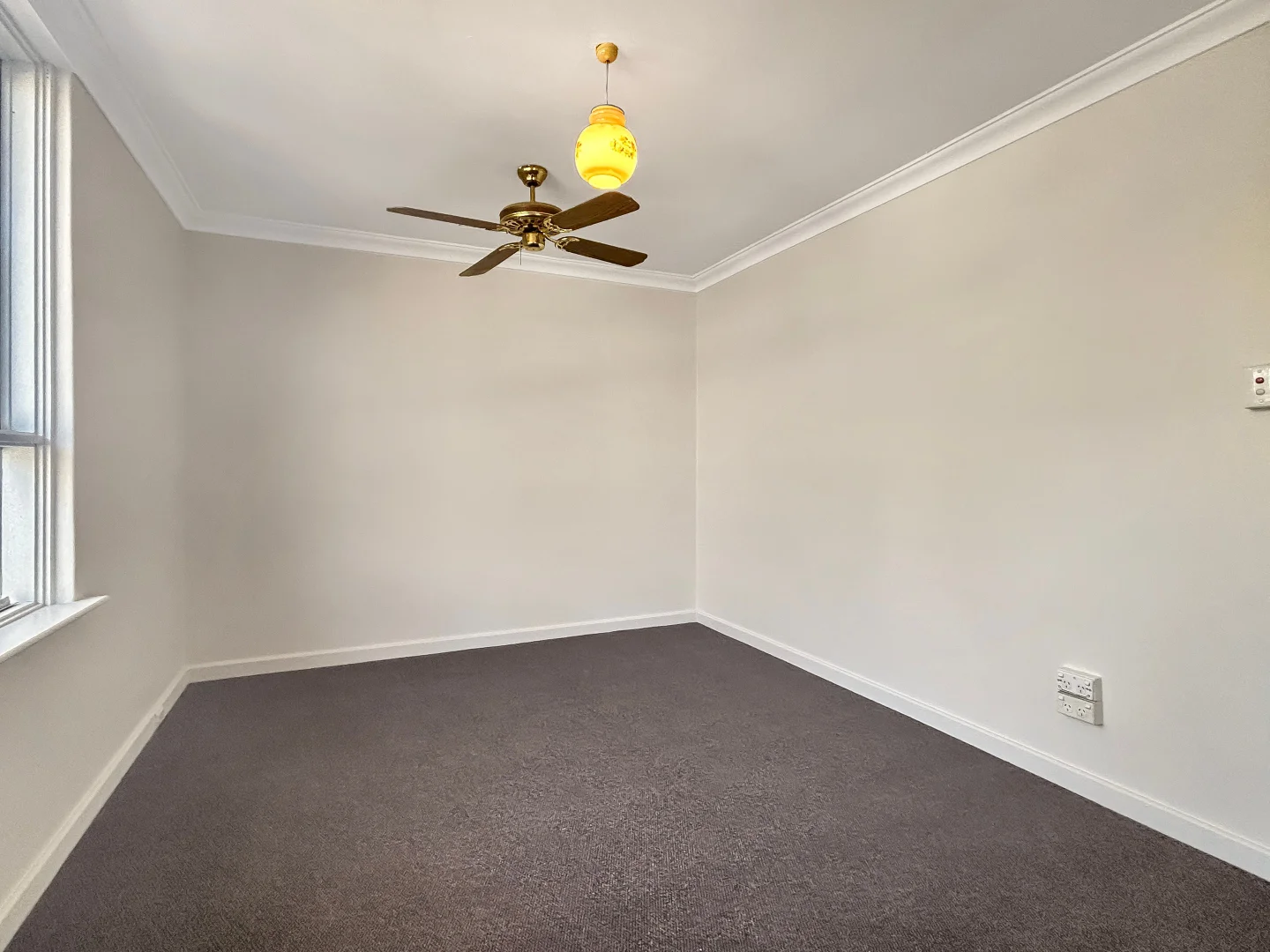 Additional image 11 of 27 Banksia Rd, Camillo WA 6111