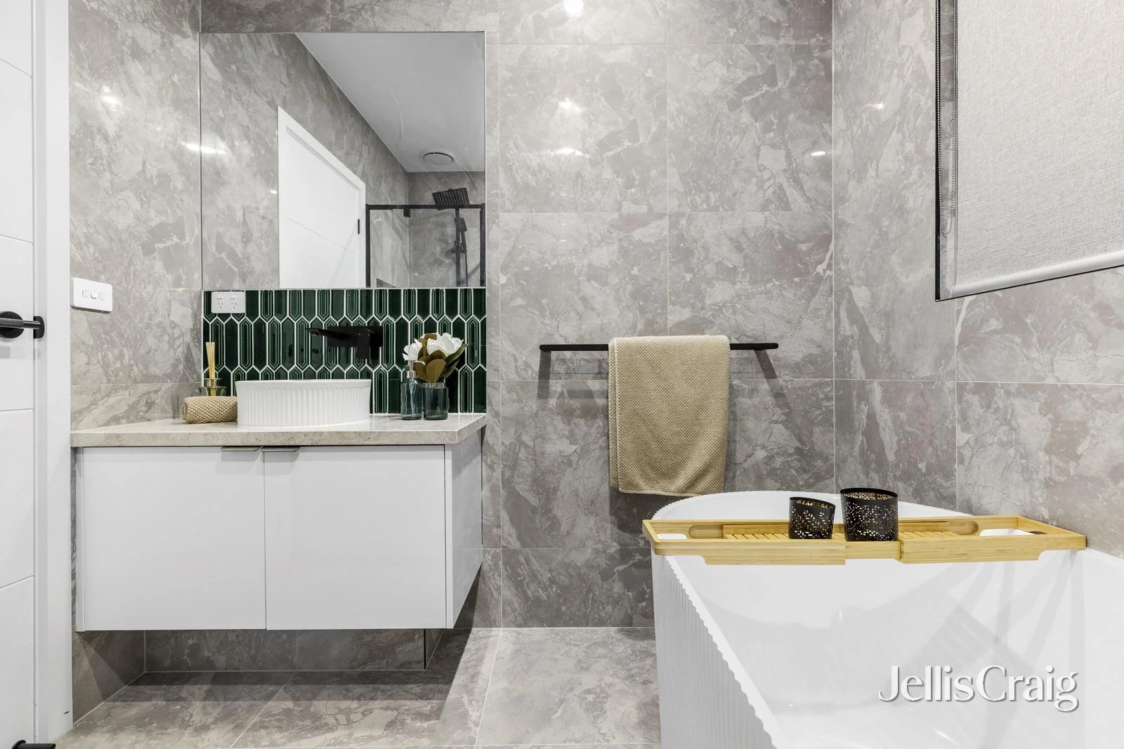 Additional image 8 of 2/115 Coleman Parade, Glen Waverley VIC 3150