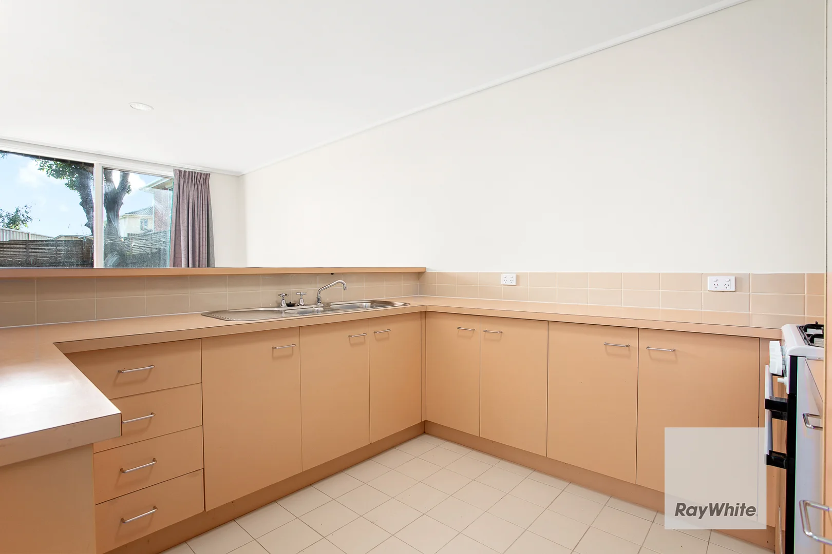 Additional image 5 of 37 Village Avenue, Taylors Lakes VIC 3038