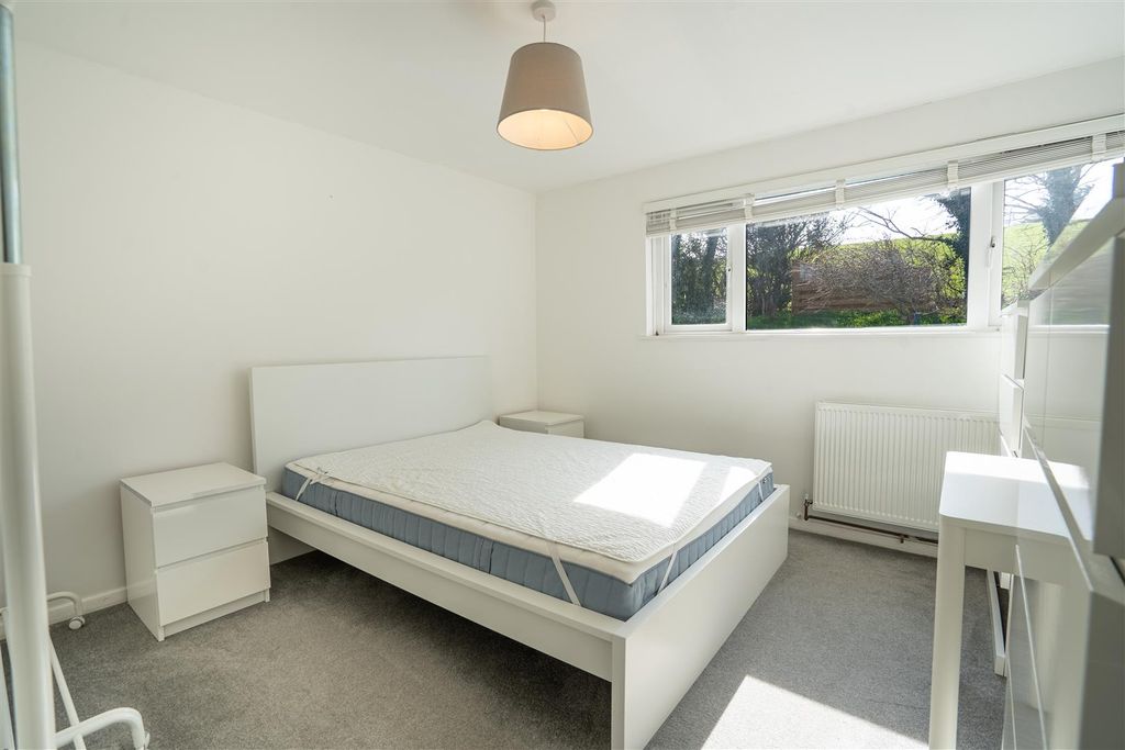 Additional image 10 of 2 bed flat for saleThe Mount, Appledore EX39