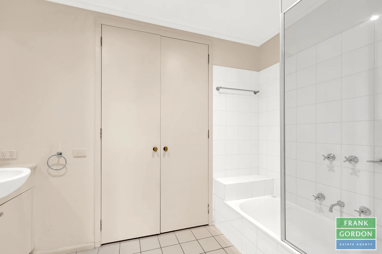 Additional image 8 of 112 Esplanade West, Port Melbourne VIC 3207