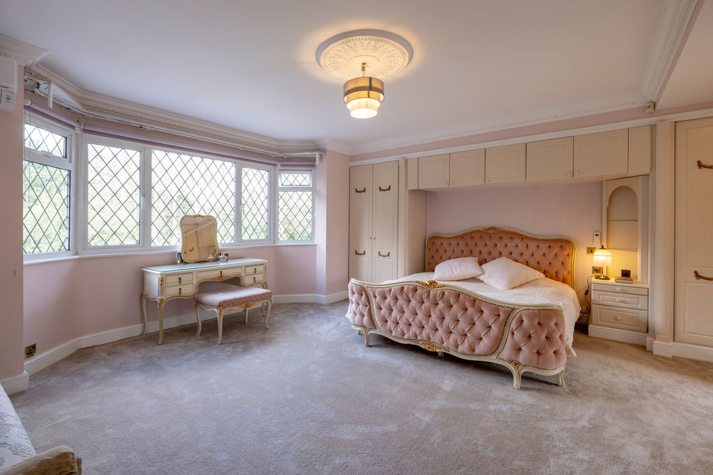 Additional image 15 of 8 bed detached house for saleForest Road, Bracknell RG42