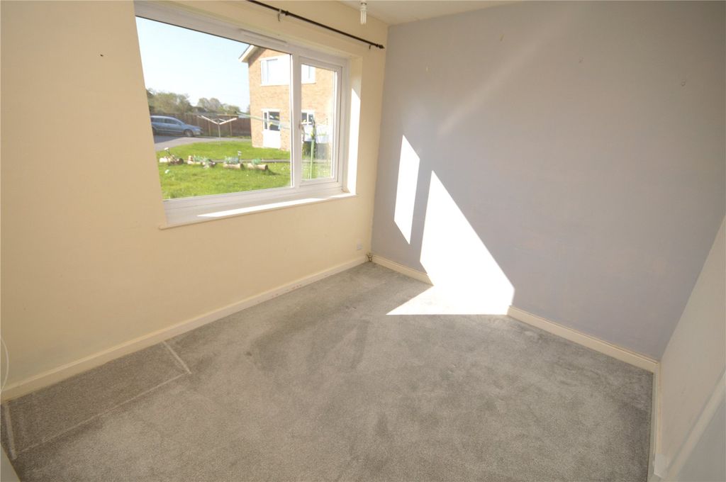 Additional image 7 of 3 bed flat for saleWarwick Avenue, Bridgwater, Somerset TA6