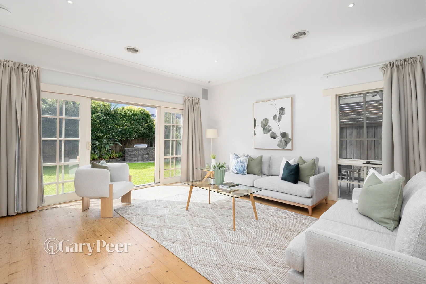 Additional image 2 of 18 Russell Street, Caulfield South VIC 3162