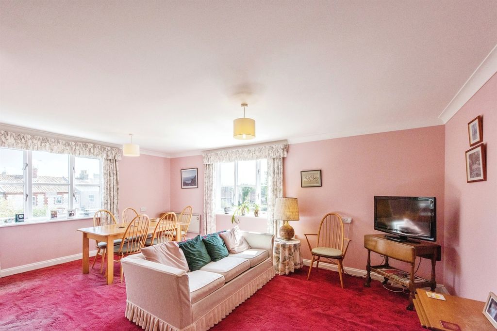 Additional image 4 of 2 bed flat for saleKings Court, Thetford IP24