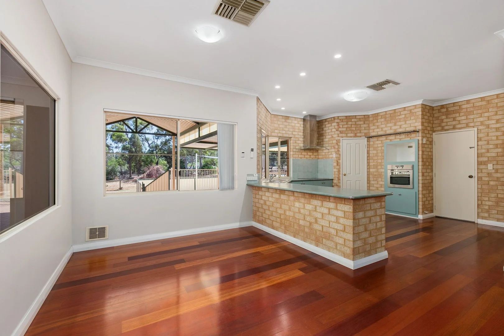 Additional image 12 of 10 College Court, Serpentine WA 6125