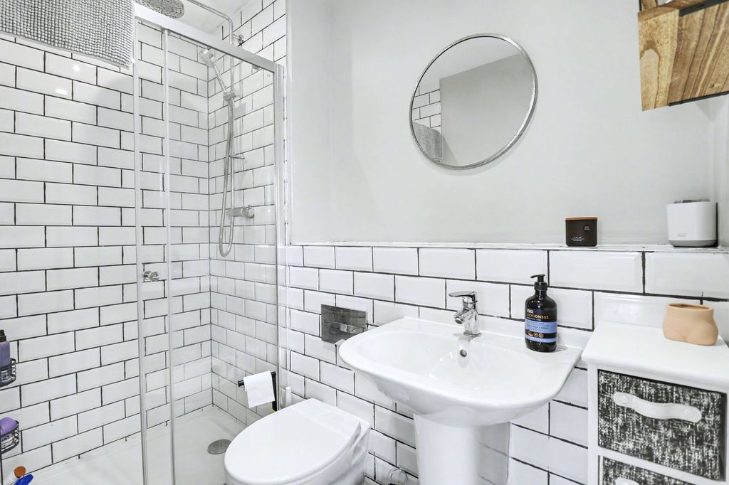 Additional image 12 of 3 bed semi-detached house for saleClaypit Copse, Bursledon SO31
