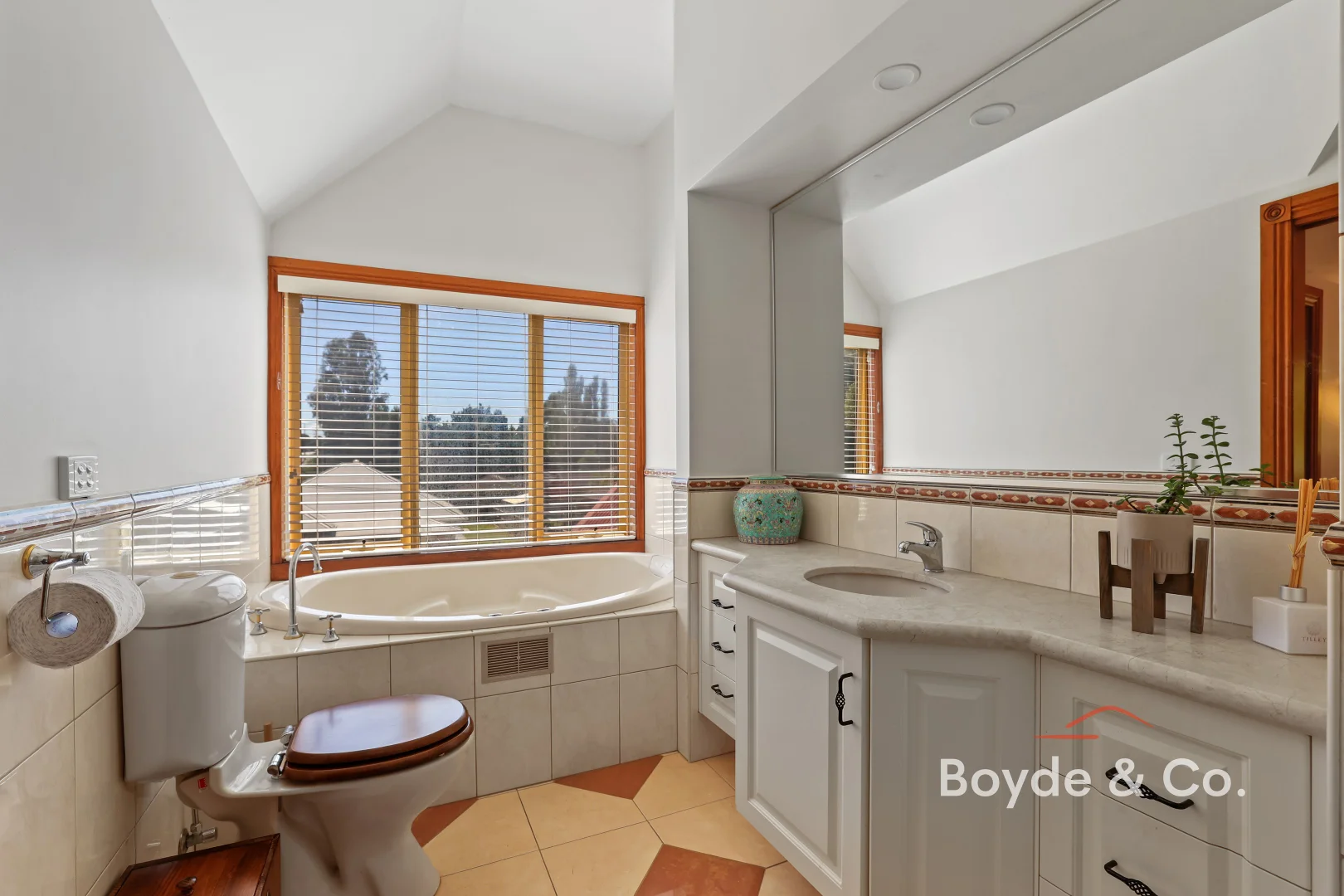 Additional image 17 of 2 Alford Street, Warragul VIC 3820