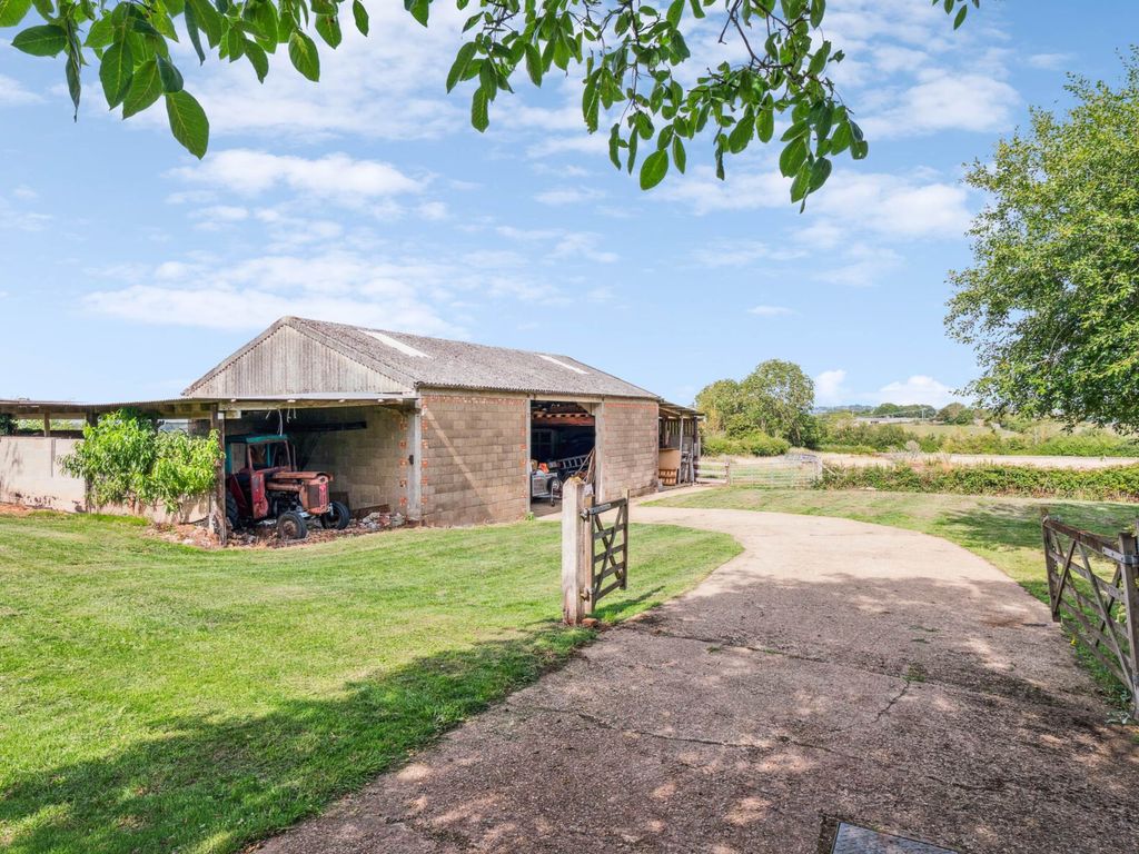 Additional image 41 of 7 bed property for saleStewkley Road, Soulbury LU7