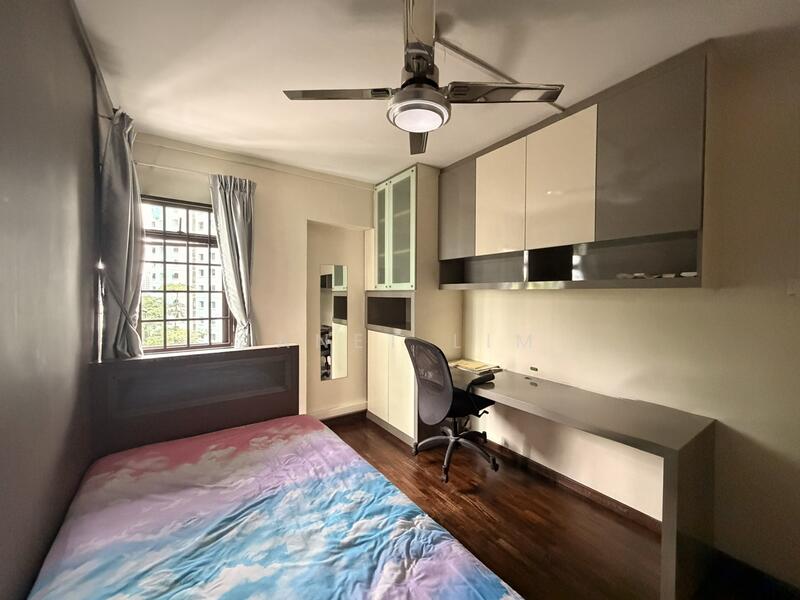 246 Compassvale Road photo 4