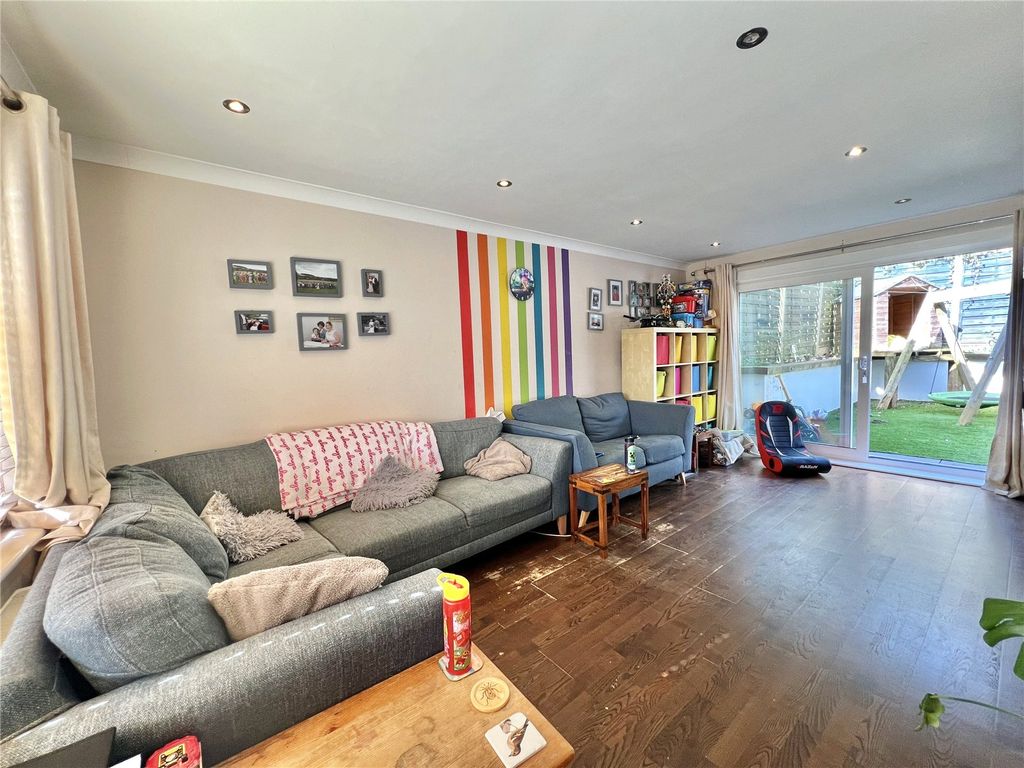 Additional image 2 of 3 bed detached house for saleBayfran Way, Blandford Forum, Dorset DT11