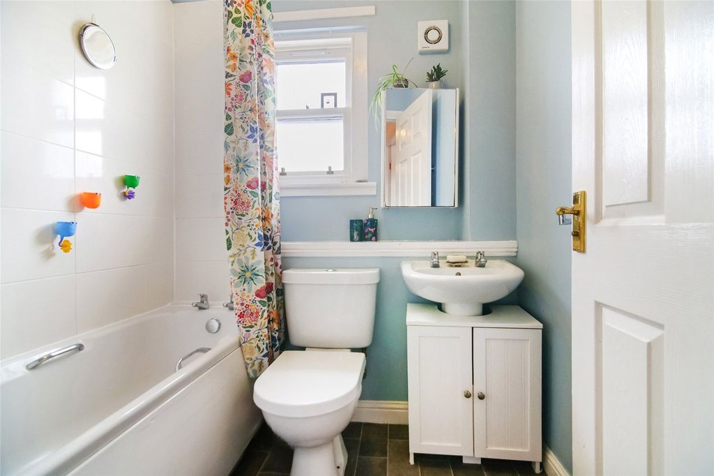 Additional image 11 of 3 bed terraced house for saleOld School Square, Kilbarchan PA10