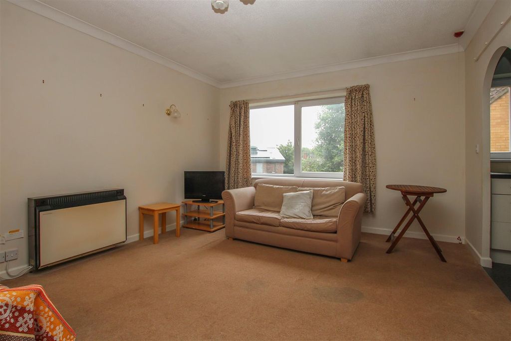Additional image 5 of 1 bed flat for saleSawyers Hall Lane, Brentwood CM15