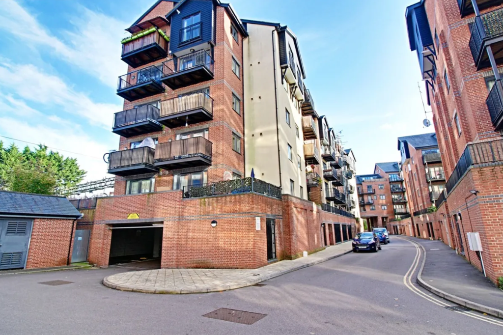 2 bed flat for saleTanners Wharf, Bishops Stortford CM23