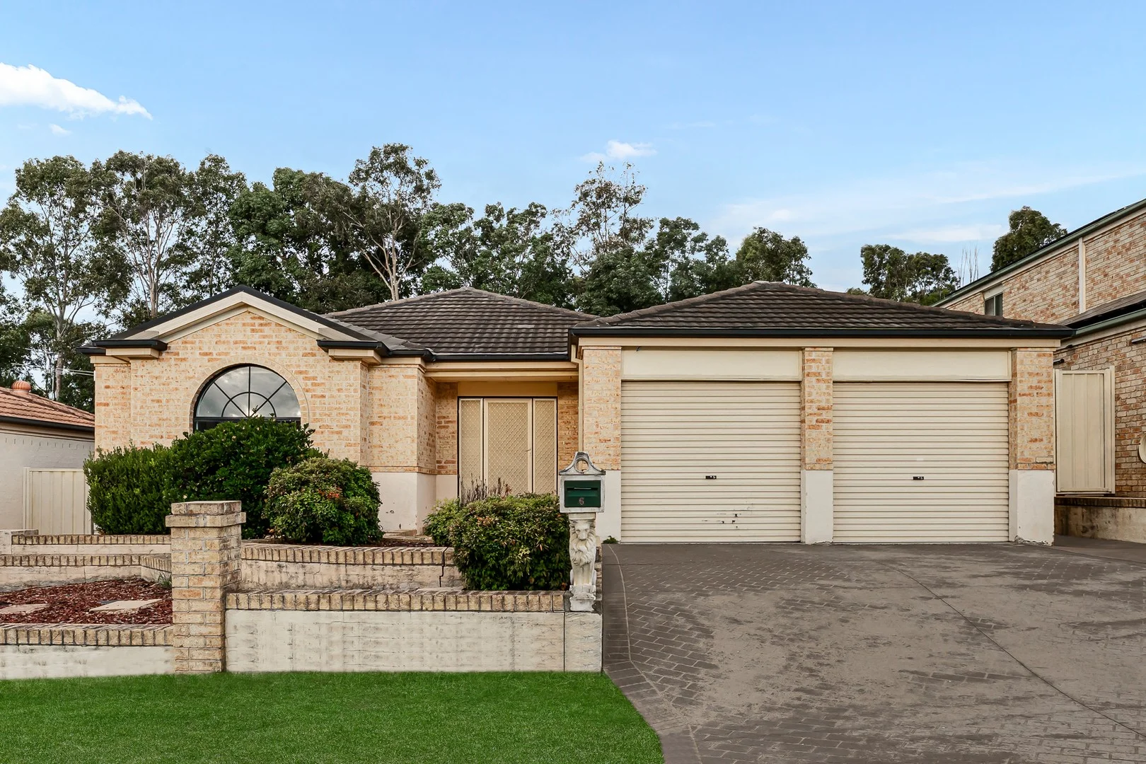 6 Lauderdale Street, West Hoxton NSW 2171
