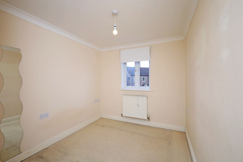 Additional image 9 of 1 bed flat for saleSt Thomas Drive PE21
