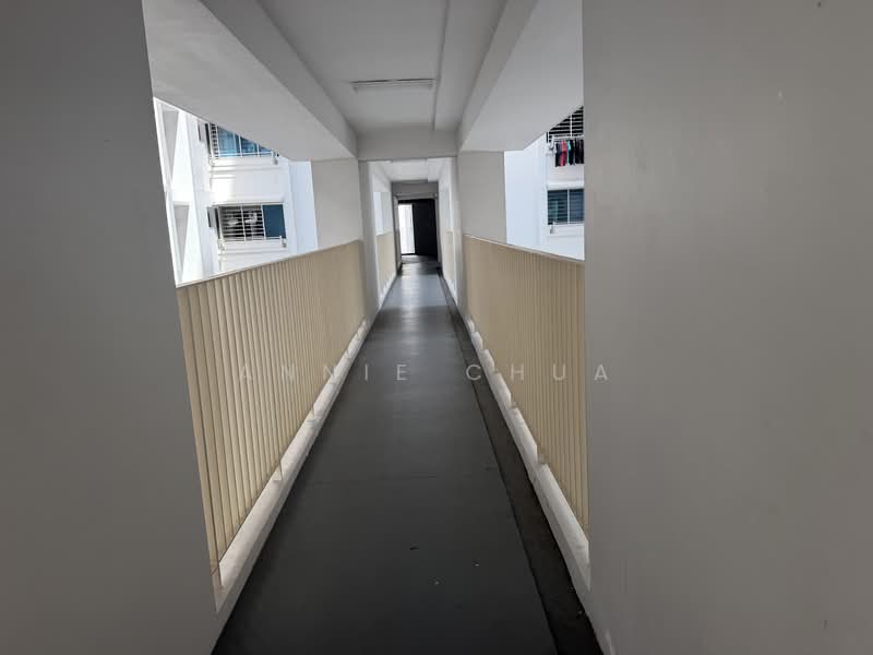 21 Teban Gardens Road photo 3