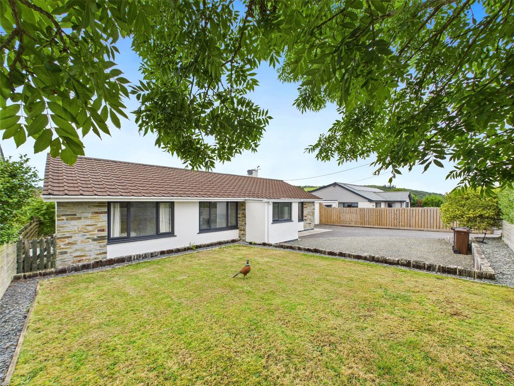 3 bed bungalow for saleMarshall Road, Nanstallon, Bodmin PL30