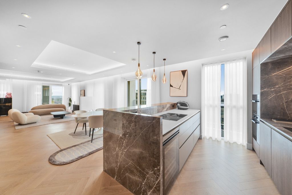 Additional image 16 of 3 bed flat for saleCascade Way, White City W12