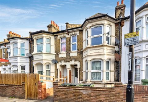 Plumstead High Street, London SE18