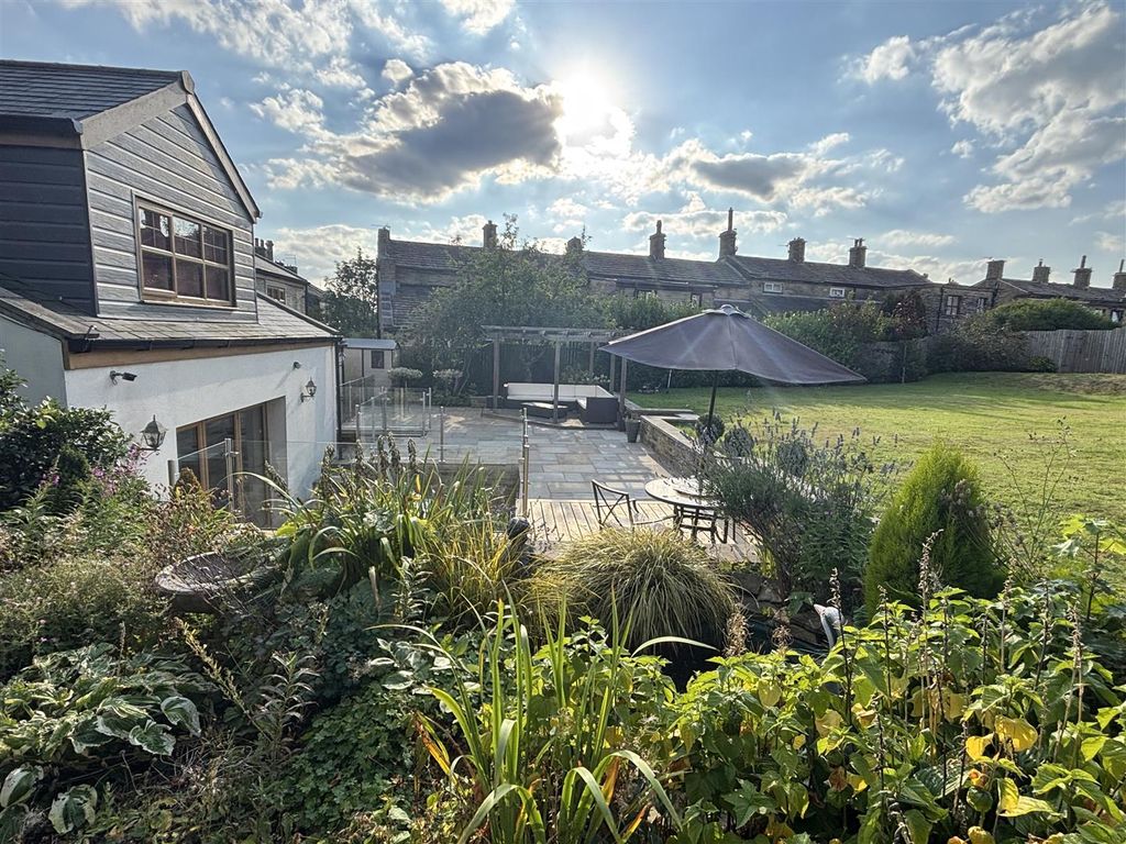 Additional image 34 of 5 bed detached house for saleNew Houses, Back Lyon Street, Queensbury BD13
