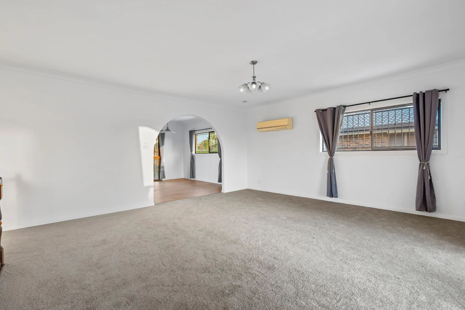 Additional image 7 of 24 Bedivere Street, Carindale QLD 4152