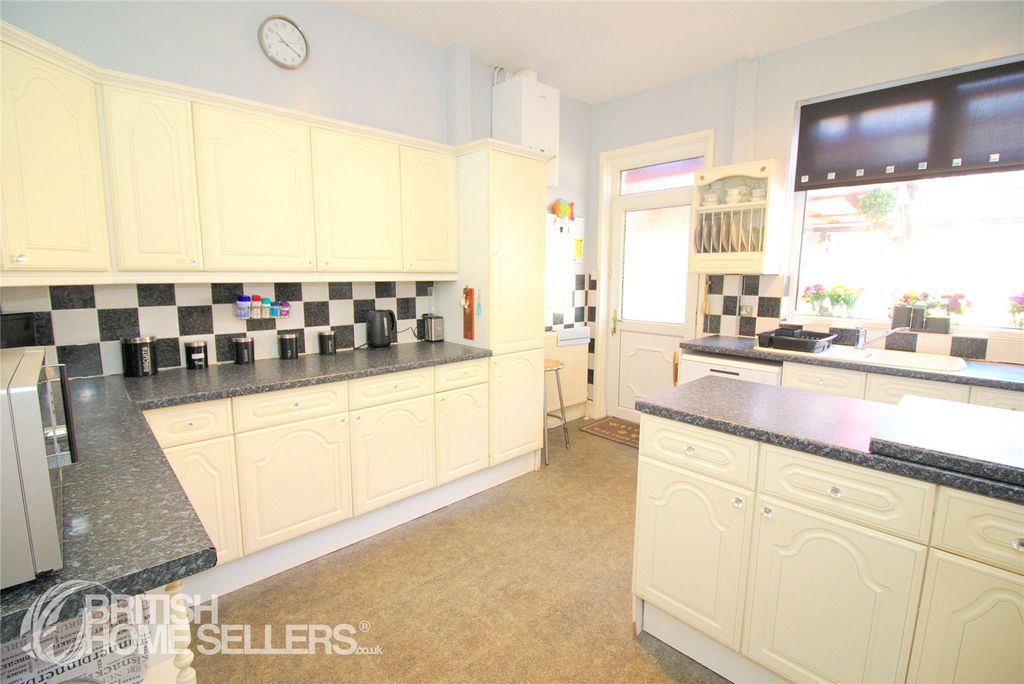 Additional image 4 of 7 bed detached house for saleReads Avenue, Blackpool, Lancashire FY1