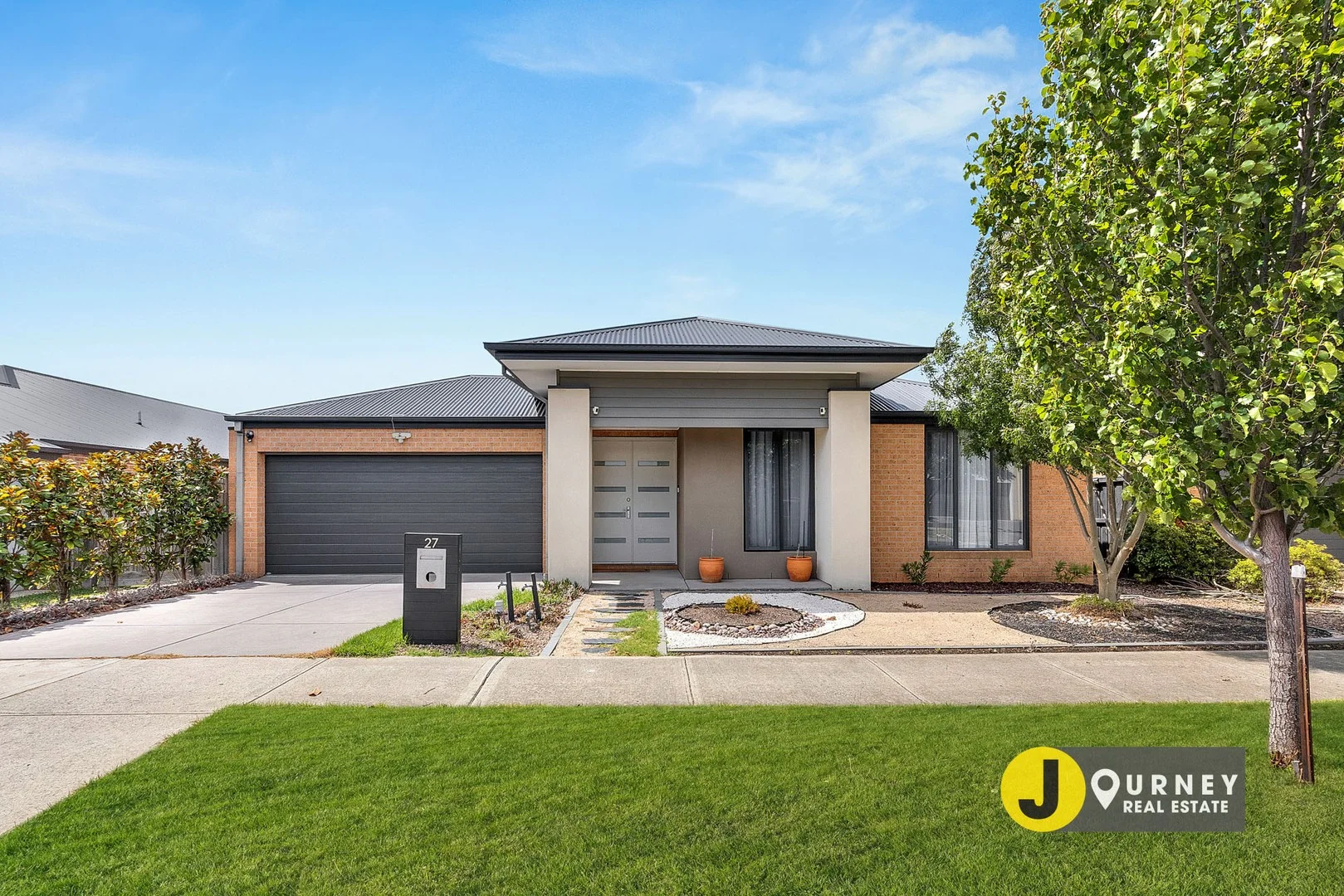 27 Brookhouse Street, Clyde North VIC 3978
