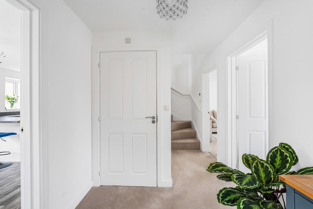 Additional image 25 of 4 bed detached house for saleMiles Road, Bordon, Hampshire GU35