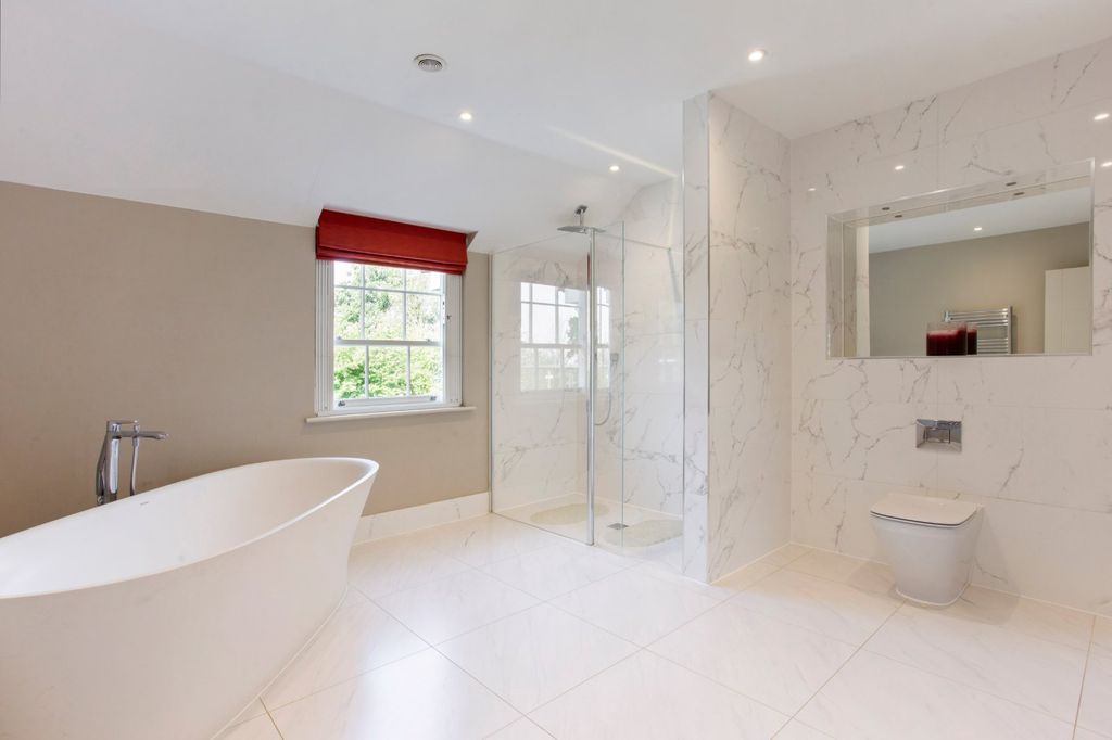 Additional image 12 of 5 bed detached house for saleHawthorn Hill, Warfield, Bracknell, Berkshire RG42