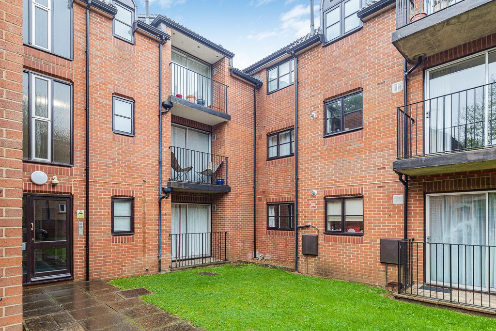 2 bed flat for saleMarston Ferry Road, Summertown OX2